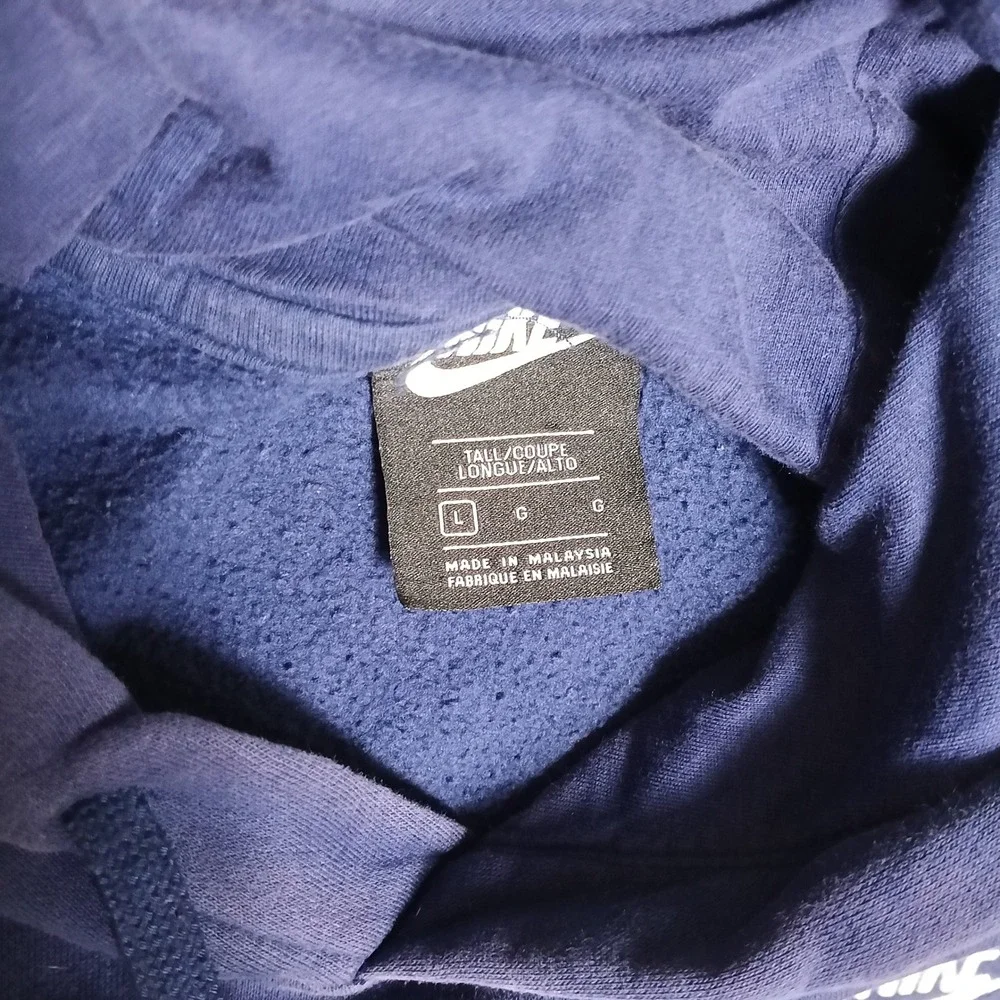 Nike sportswear club